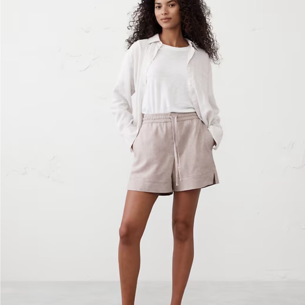 Banana Republic High Waist Tan Linen Shorts